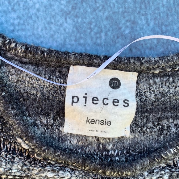 Pieces by Kensie grey variegated sweater size M - Picture 4 of 9